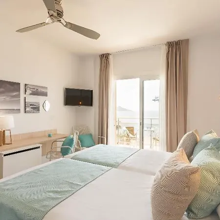 Monterrey By Pierre & Hotel Roses