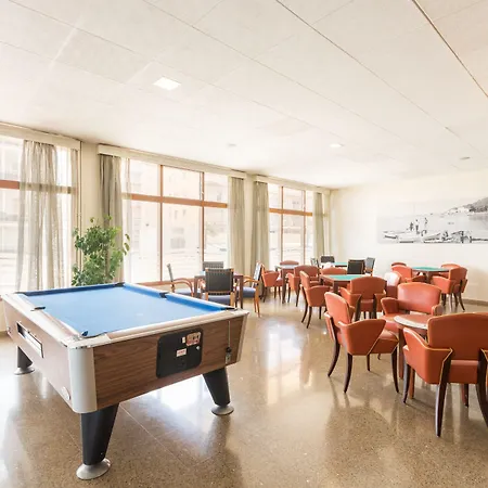 Monterrey By Pierre & 4* Roses