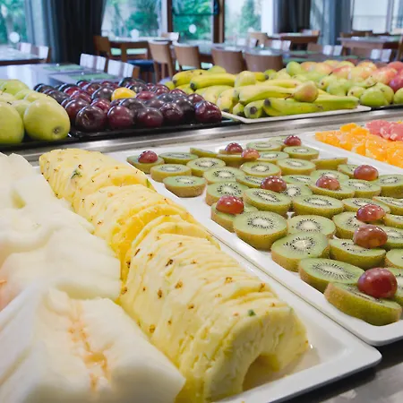 Monterrey By Pierre & Hotel Roses